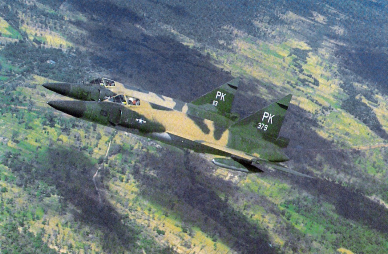 F 102As 509FIS over Vietnam Nov1966 1