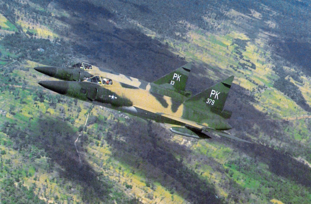 F 102As 509FIS over Vietnam Nov1966