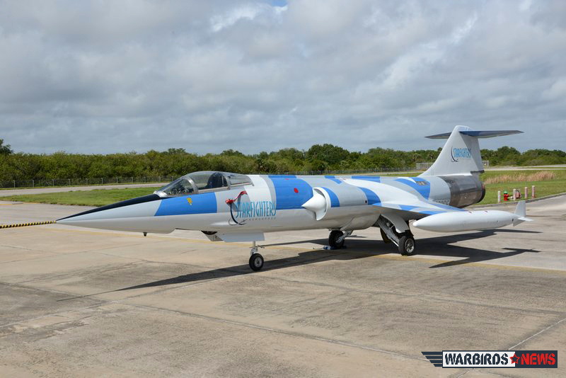 The new "aggressor" paint scheme gives to the F-104 a modern look. ( Image by Luigino Caliaro)