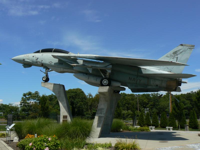 F 14 The Grumman Memorial Park