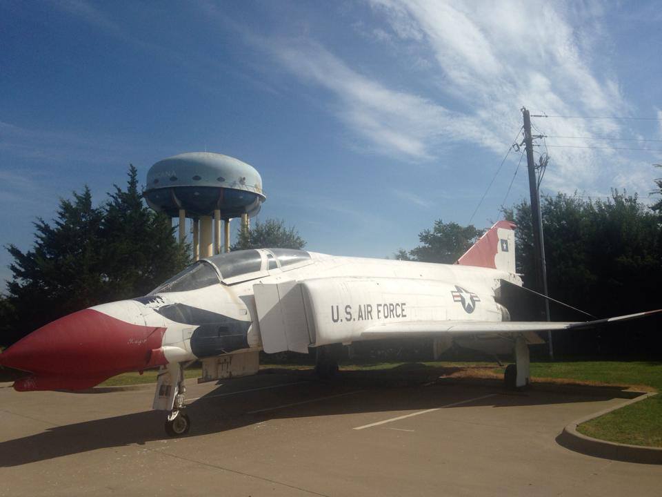 F-4D Phantom, S/N 65-0747 before departing  its old home at Navarro College, Corsicana, Texas. ( Image courtesy of Worldwide Aircraft Recovery)