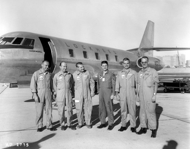 Flight and chase crew for the first flight of the Lockheed CL 329 Jetstar N329J