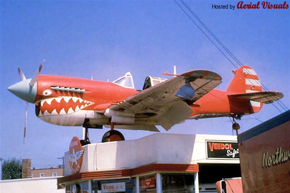 Gas Station Curtiss P 40 Kittyhawk