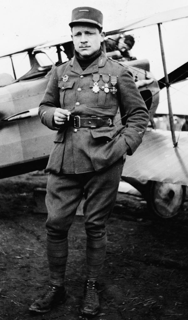 Aces of War: Raoul Lufbery - The Soul of the Lafayette Escadrille 16 Gervais Raoul Lufbery LC USZ62 101970