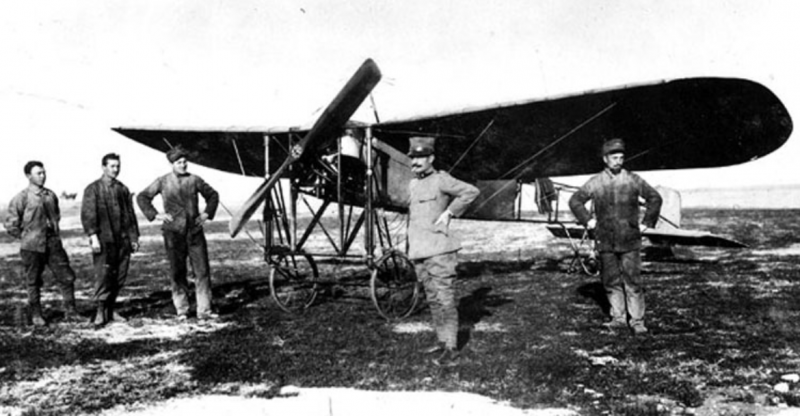 The Persistent Dream of Victory from the Air: From Giulio Douhet to the Modern Era 10 Giulio Douhet and Blériot XI