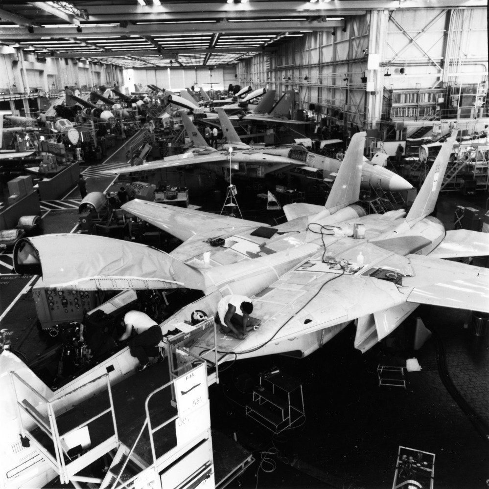 Grumman F 14A production line Calverton 1986 mfr 863853 GHC via RJF 18355107845