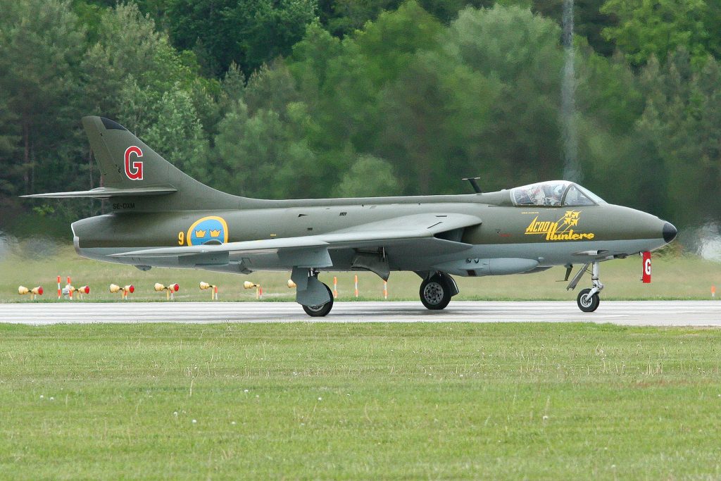 Though originally a Swiss Air Force plane, this Hawker Hunter now proudly wears the colors and markings of Flygvapnet Acro Hunters' "G red." (Image Credit: Alan Wilson CC 2.0)