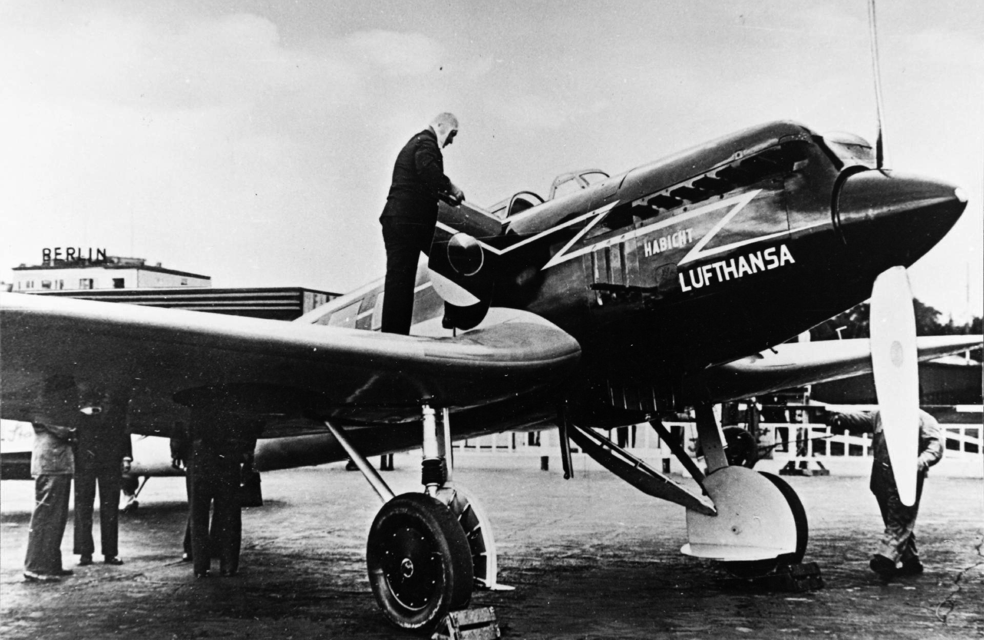 Heinkel He 70D D UDAS Haibcht Hawk of Deutsche Luft Hansa at Berlin Tempelhof Field Wikimedia Commons