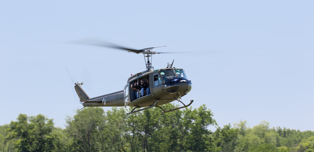 Huey Greyhound PhotoBy RickHamman 1