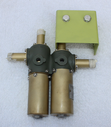 Pressure control valve which regulates the vacuum pump discharge pressure air flow. (photo via Tom Reilly) 