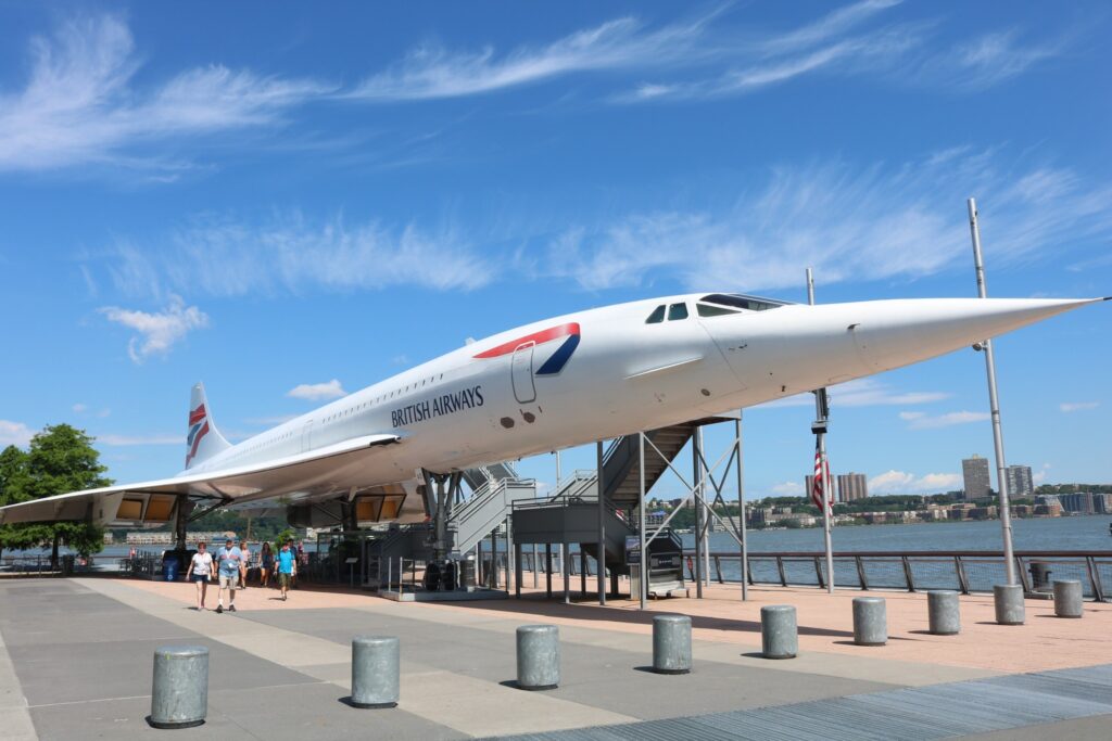 Concorde G-BOAD sits alongside the USS Intrepid on Pier 86. [Photo via Intrepid Museum]