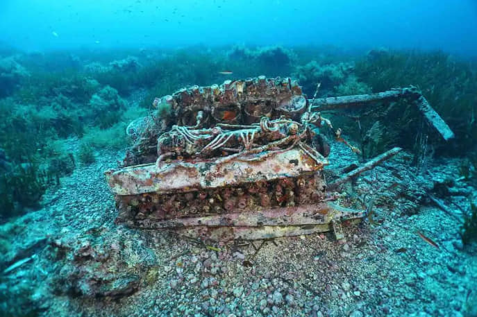 The remains of Veltro MM9310's Fiat Tifone engine as discovered by divers in 2013. [Photograph via Aeronautica Militare Italiana]