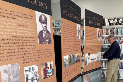 Kennsaw display w Mark 3