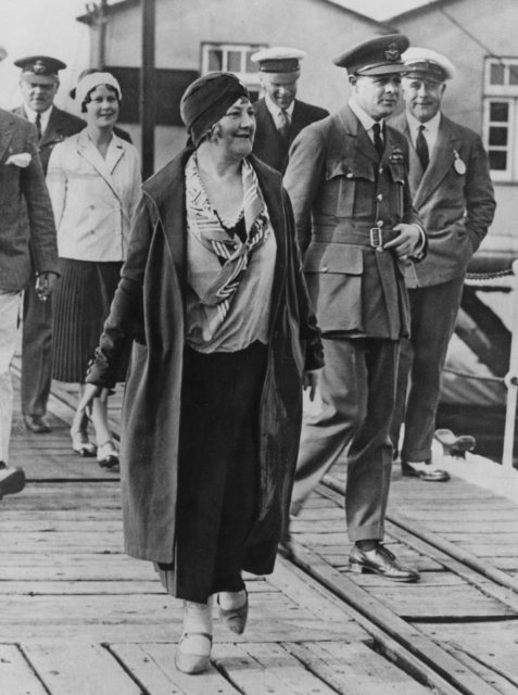 The Mustang and the Merlin 13 Lady Lucy ‘Poppy Houston