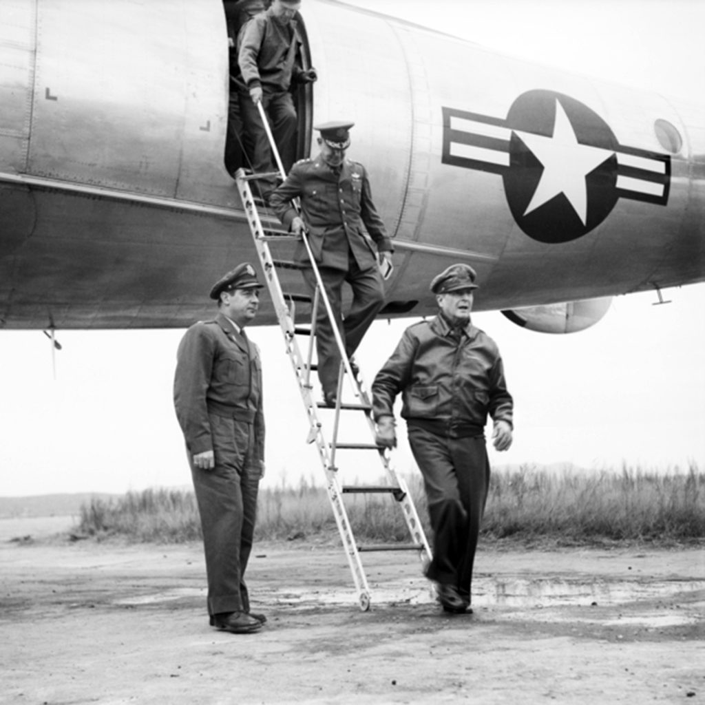 MacArthur plane 1