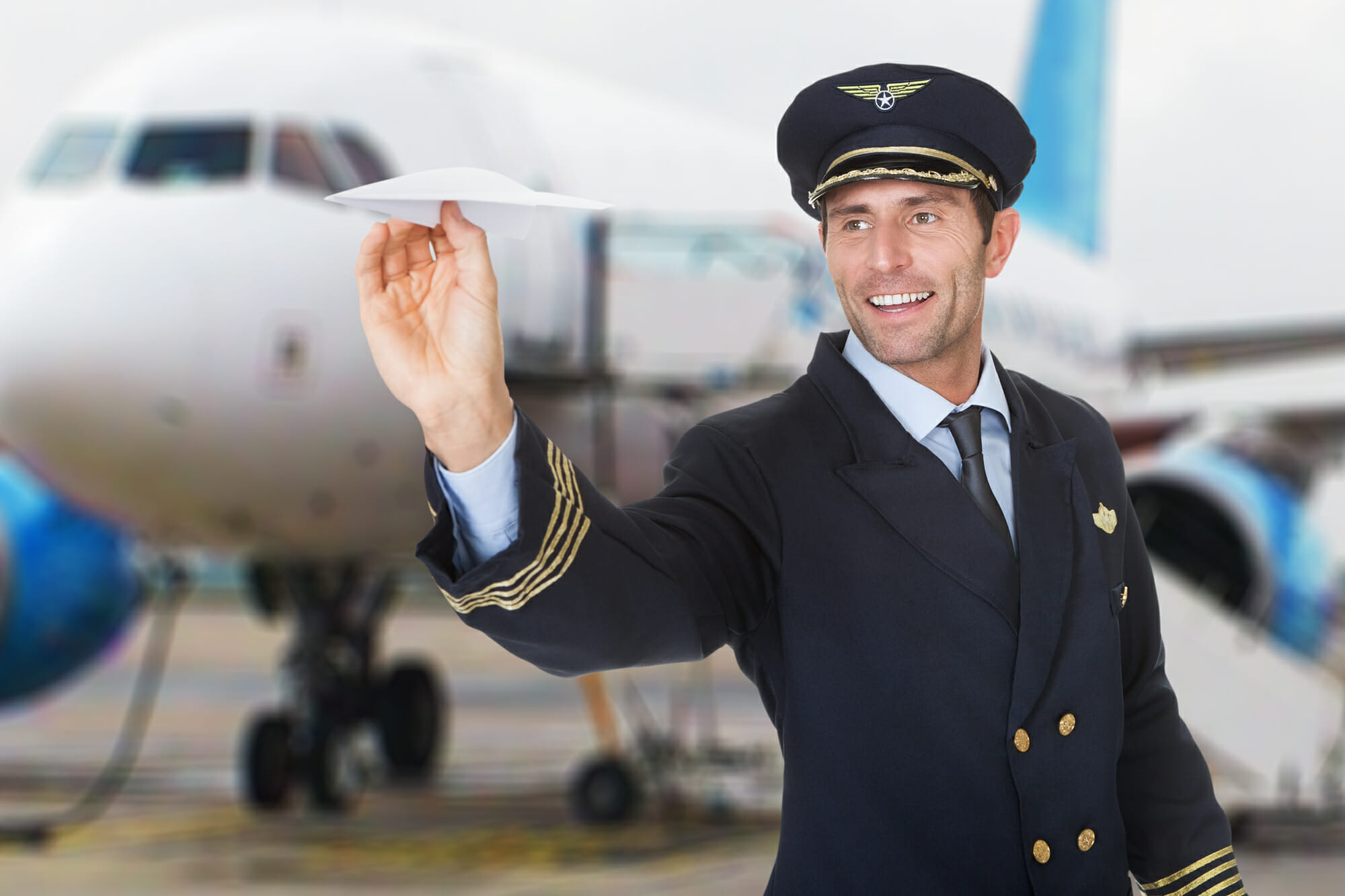 Main Pros and Cons of Being an Airline Pilot