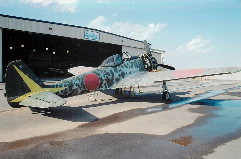Randy's Warbird Profiles: Nakajima Ki-43-IIIa Hayabusa N43JE 16 Maintenance Oscar 6 Inspecting engine before engine run 1024x678 1