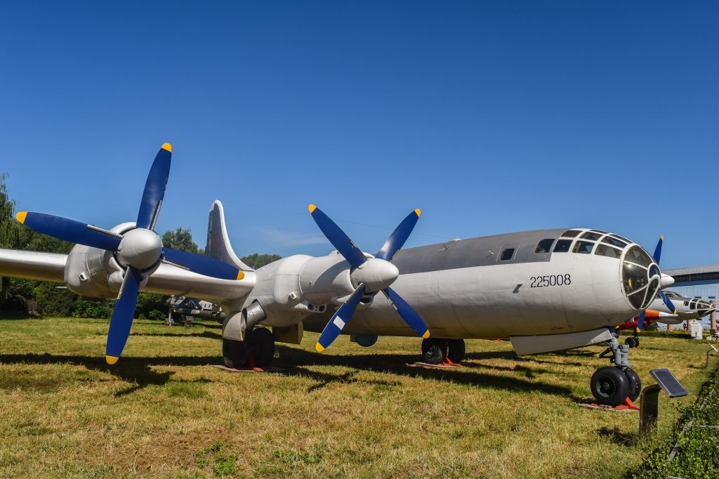 Mao’s Birthday Bomber, the Surviving Tupolev Tu-4s 20 Maos Birthday Bomber the surviving Tupolev Tu 4 1