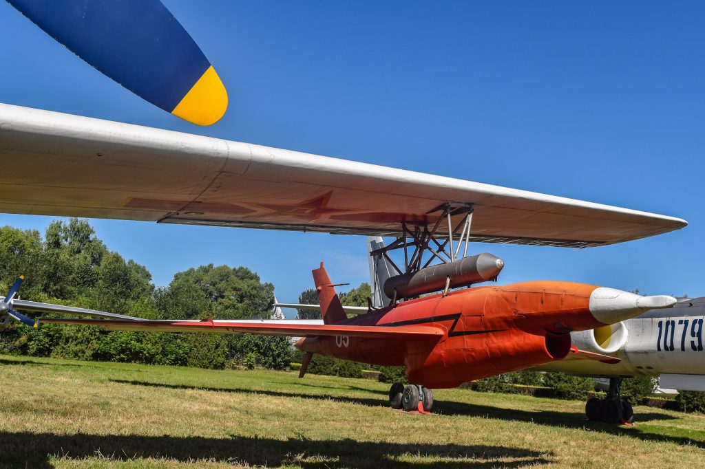 Mao’s Birthday Bomber, the Surviving Tupolev Tu-4s 17 Maos Birthday Bomber the surviving Tupolev Tu 4 WZ 5 1