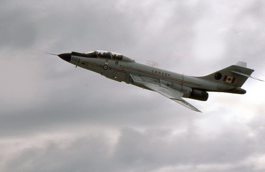 McDonnell_CF-101_in_air_show
