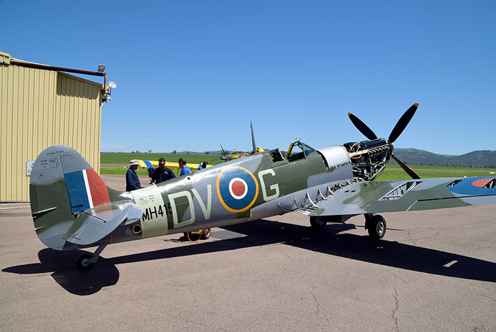 Mk IX Supermarine Spitfire MH 415 undergoing its first engine runa after restoration by VFR Scone NSW