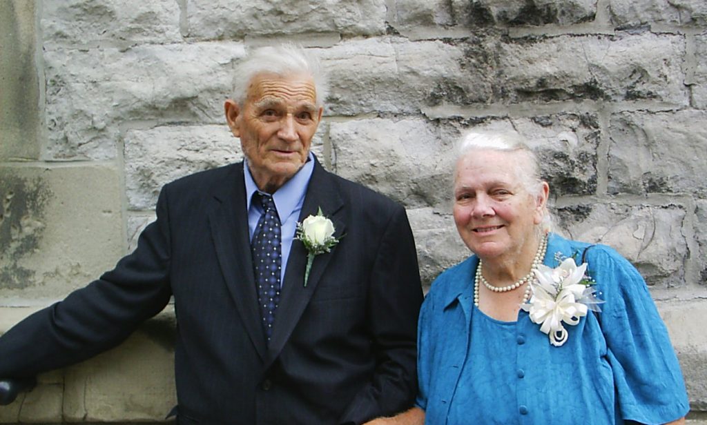 Mom Dad attend wedding 2004 cropped