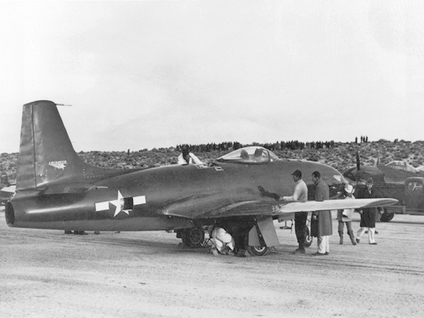 XP-80 prototype Lulu-Belle on the ground.