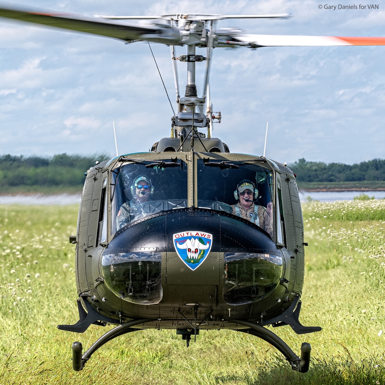 Texas Chopper Pilot Honors Vietnam War Veterans with His Outlaw