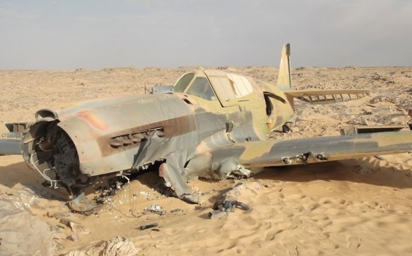 Jakub Perka, who works for an oil company, came across the Kittyhawk P-40 in March 2012 when his team was on an expedition in the Egyptian desert. (image credit Jakub Perka/BNPS.co.uk)