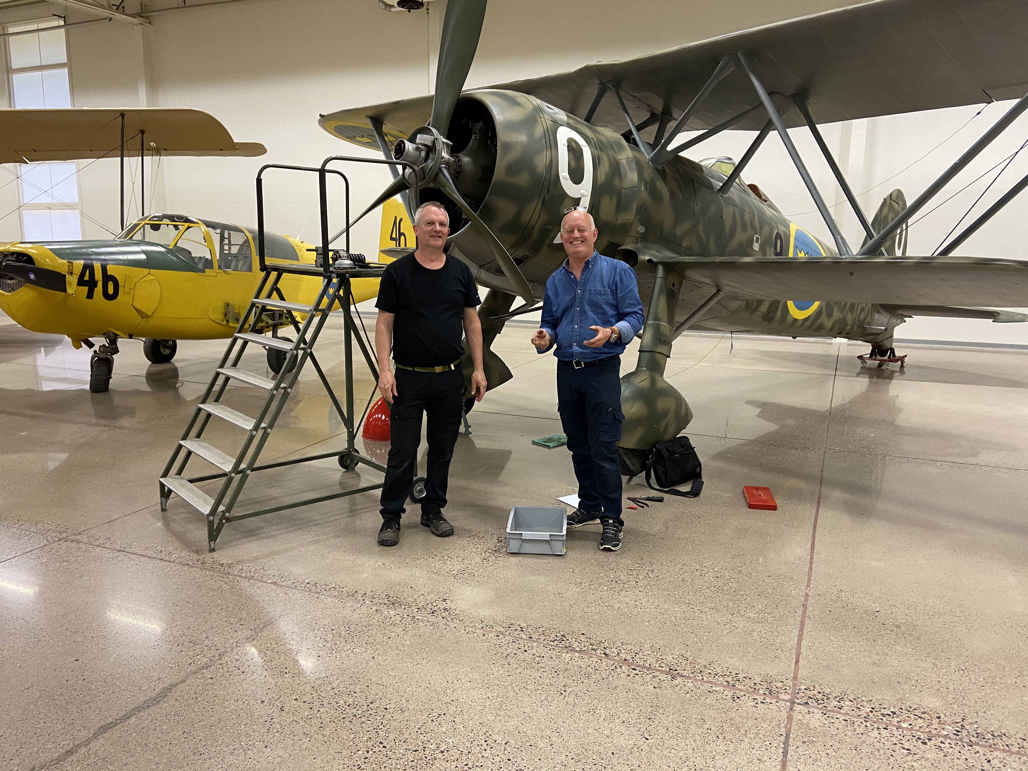 The Italian Falcon: Surviving Examples of the Fiat CR.42 Falco 61 Per Björkqvist och Mikael Carlsson framför FVMs J 11 nummer 2543