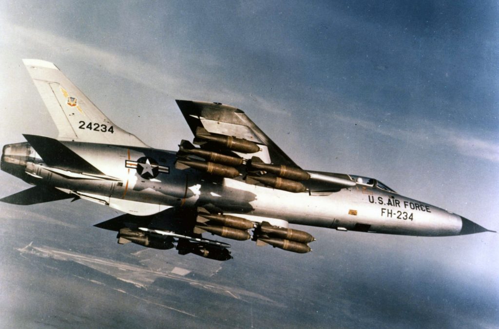 Flight Test Files: Republic F-105 Thunderchief – The Quest for Low-Level Supersonic Dominance 17 Republic F 105D 30 RE SN 62 4234 in flight with full bomb load 060901 F 1234S 013