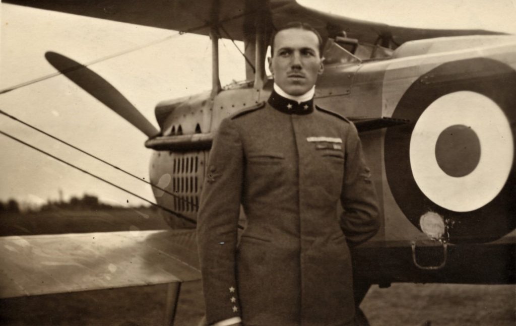 Francesco Baracca: The Italian WWI Ace Who Gave Ferrari Its Horse 10 Ritratto con coccarda rattoppata