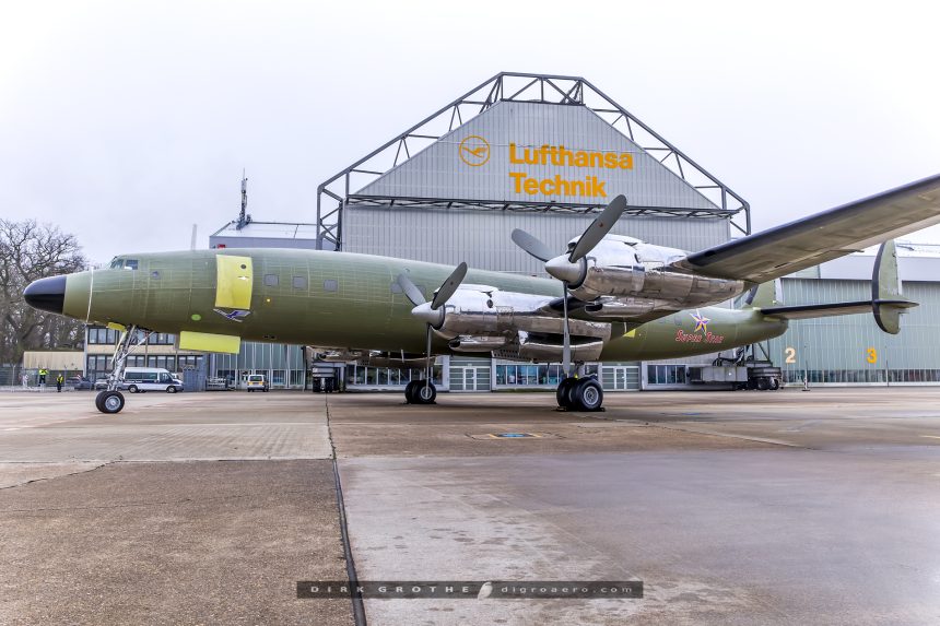 Rollout of the Lockheed L 1649A Super Star at LH Technik Hamburg today. 4