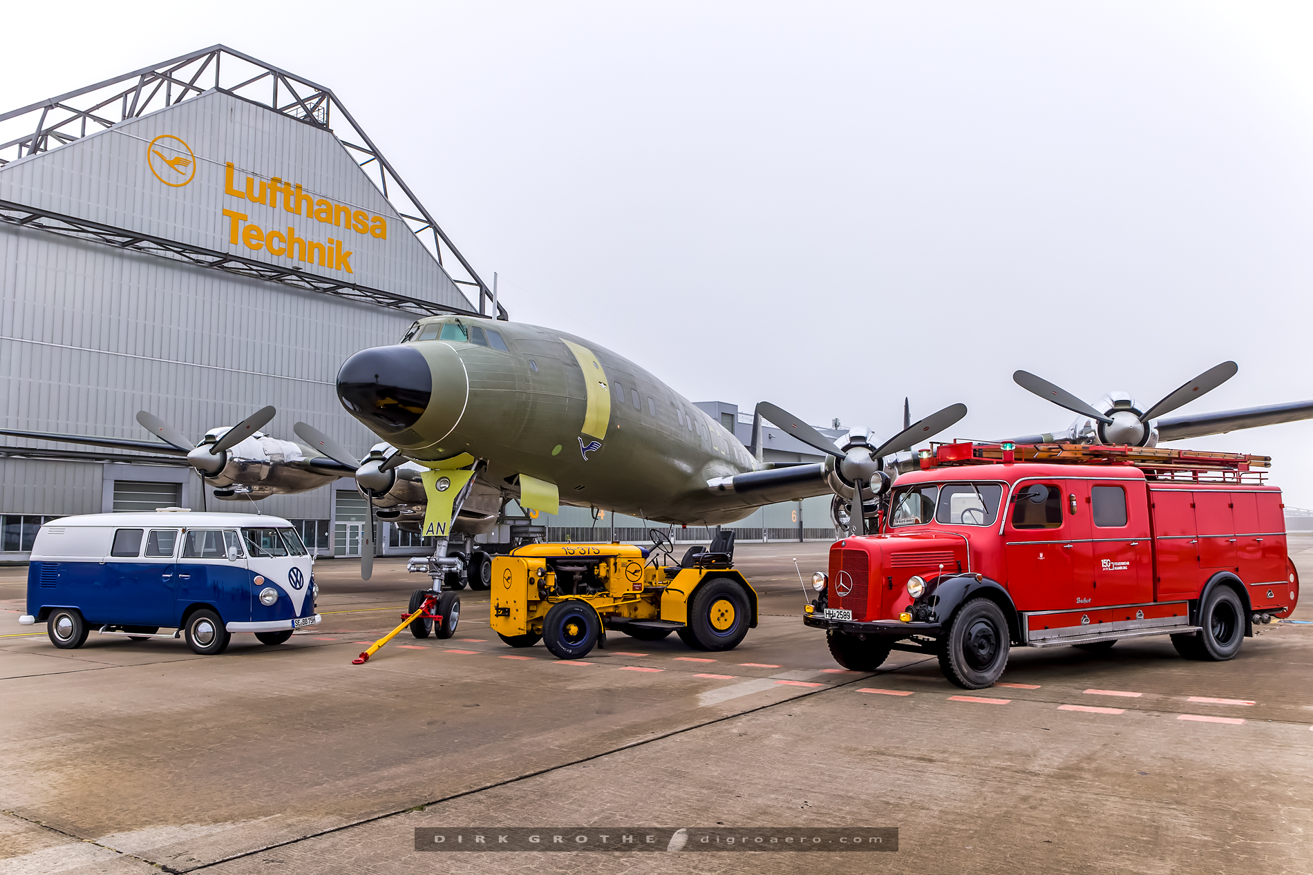 Rollout of the Lockheed L 1649A Super Star at LH Technik Hamburg today. 9