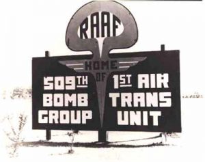 Roswell AAF sign, about 1946. ( United States Army Air Forces- USGOV-PD)