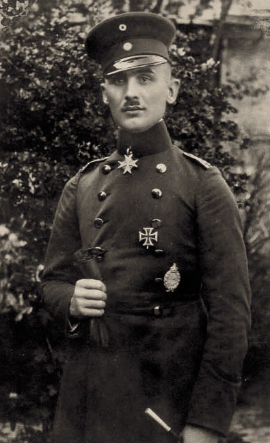 Aces of the Great War: Rudolf Berthold - The One Handed Master of the Fokker D.VII 16 Rudolf Berthold fighter pilot born 1891
