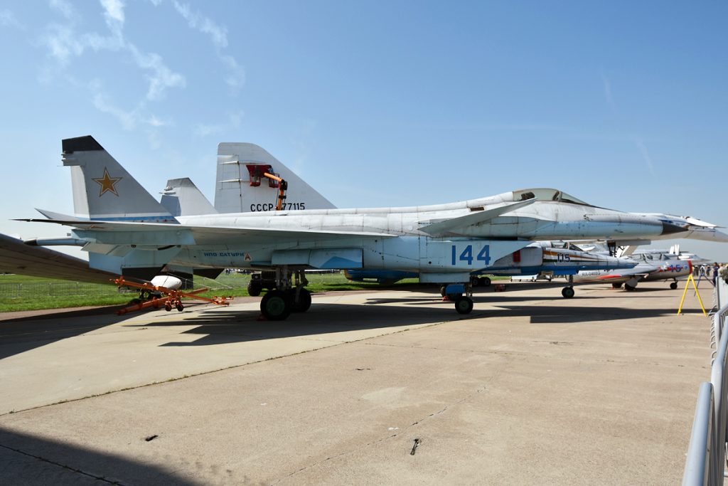 Grounded Dreams: Mikoyan MiG-1.44 - The Abandoned Soviet Stealth Jet 12 Russian Air Force 144 Mig 1.44 Flatpack 49580576543