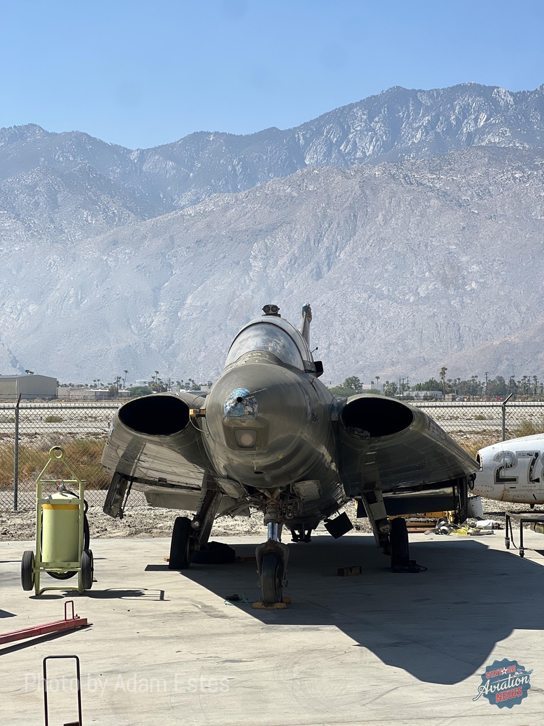 SAAB Draken Palm Springs 001