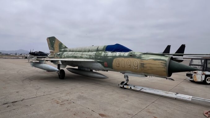 San-Diego-Air-and-Space-Museum-Begins-Refurbishment-of-Hungarian-MiG-21_2615-Adam-Estes-678x381.jpg