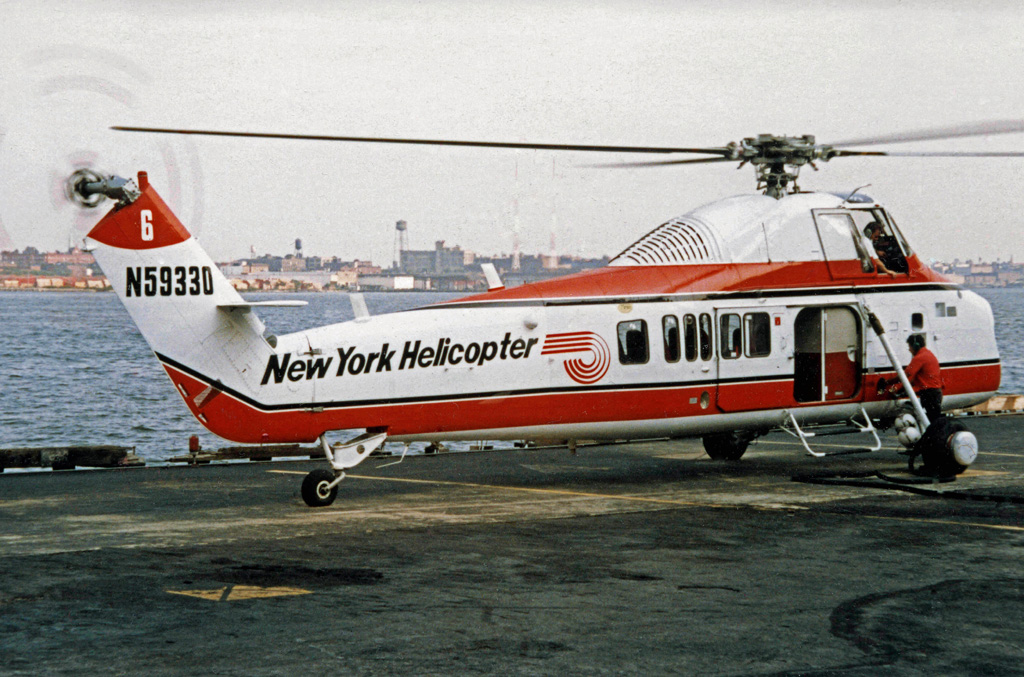 Sikorsky S 58BT N59330 NYH 34th NY 17.08.87 edited 3