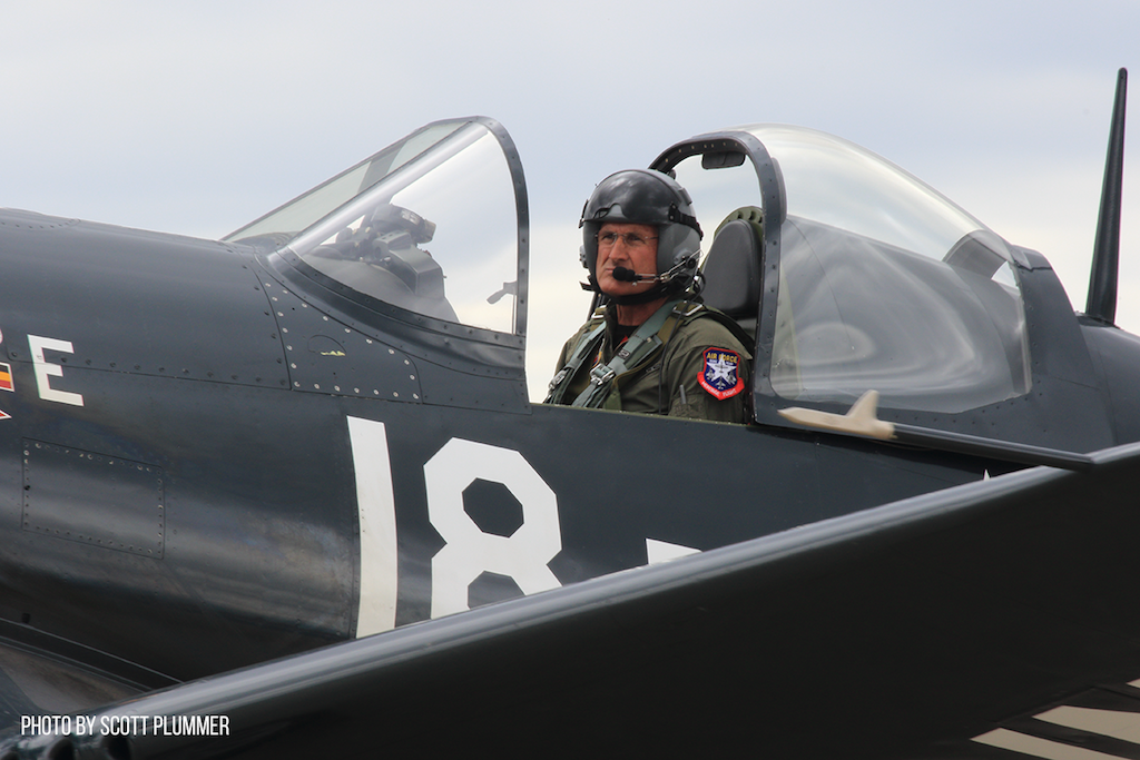 Steve Hinton in Dan Freikins Corsair copy