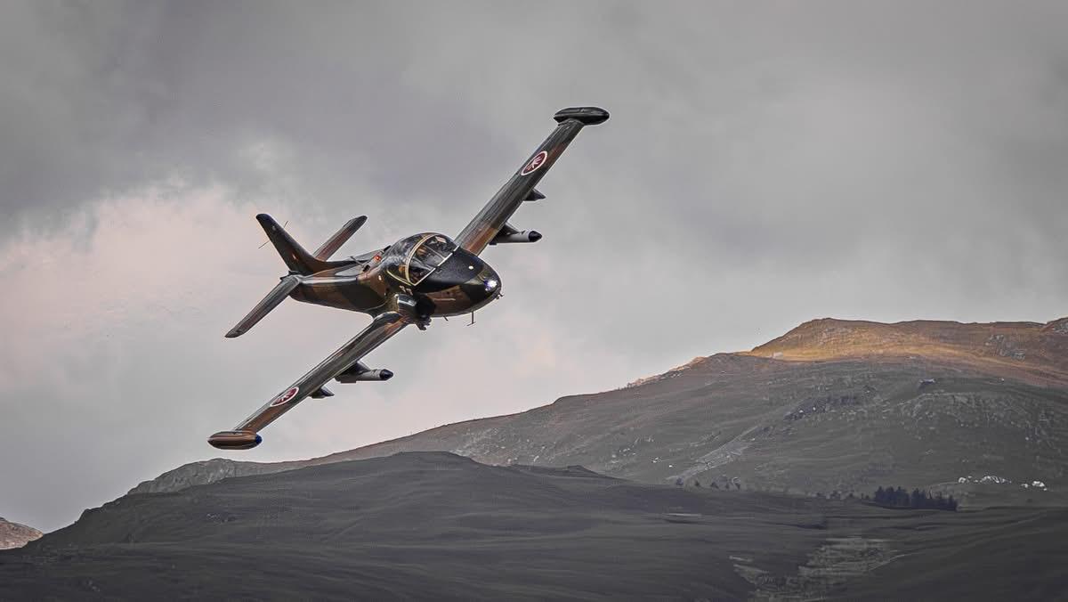 Strikemaster jet aircraft Mach Loop Aero Legends 2
