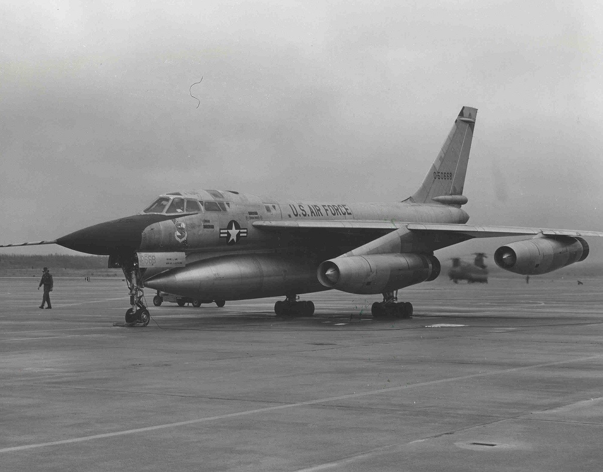 Hustlin’ Hustlers: The Surviving Examples of the Convair B-58 Hustler 46 TB 58A 55 0668