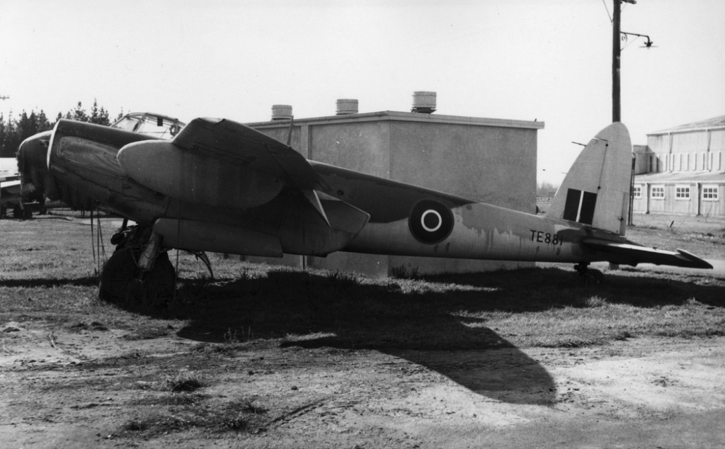 TE881 was taken into storage soon after arrival from the UK and may never have carried its NZ serial.