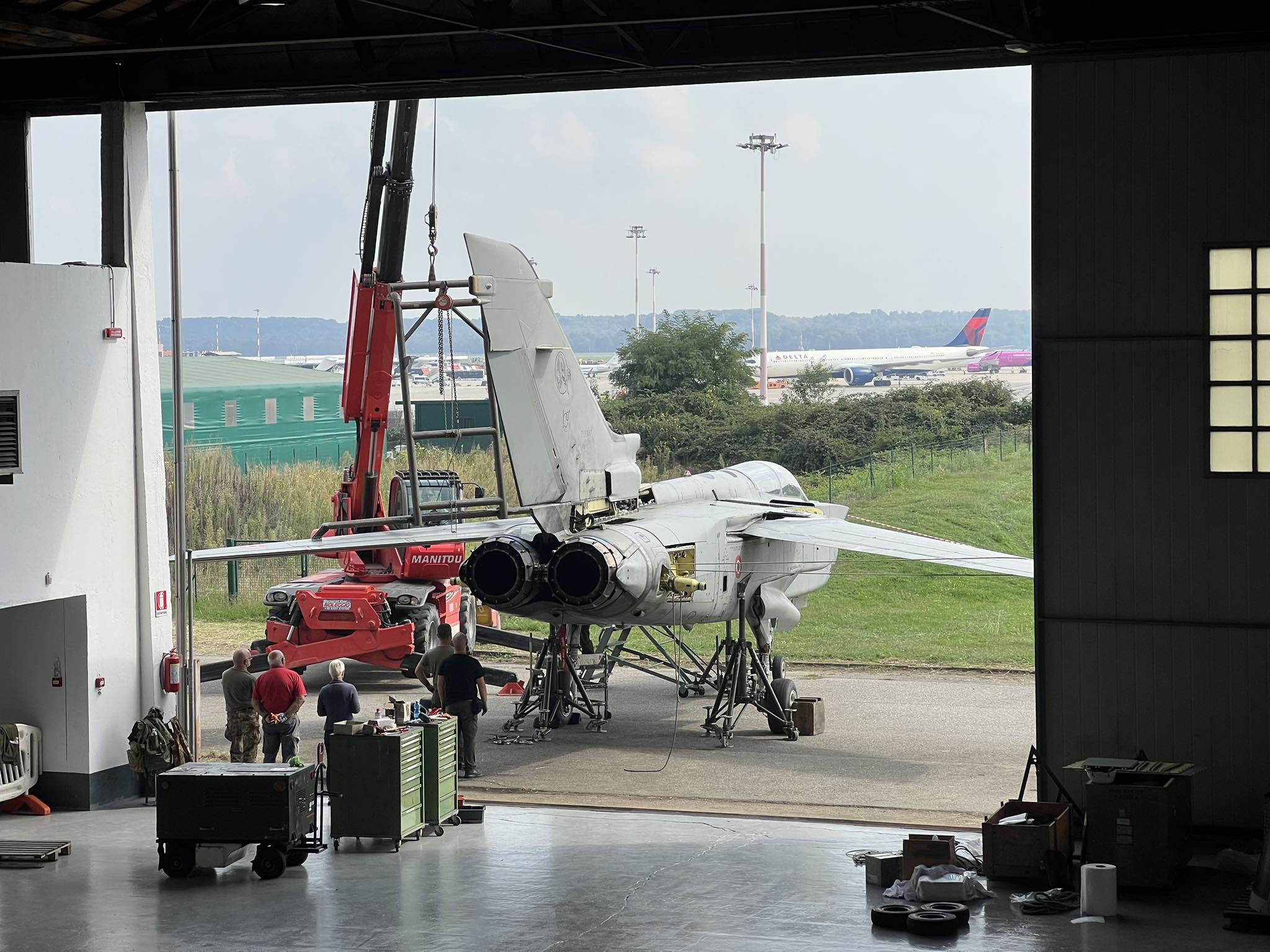 TORNADO MM7057 6 04 n