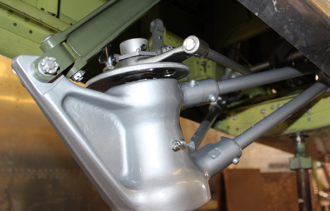 Tail wheel lock and steering plate. (photo via Tom Reilly)