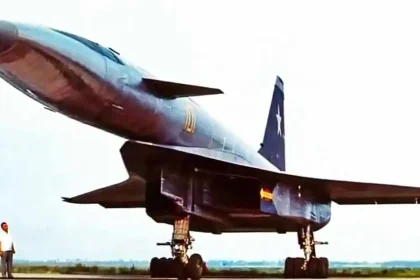 The Sukhoi T 4 or Project 100 was a Soviet high speed reconnaissance anti ship and strategic bomber aircraft that did not proceed beyond the prototype stage.