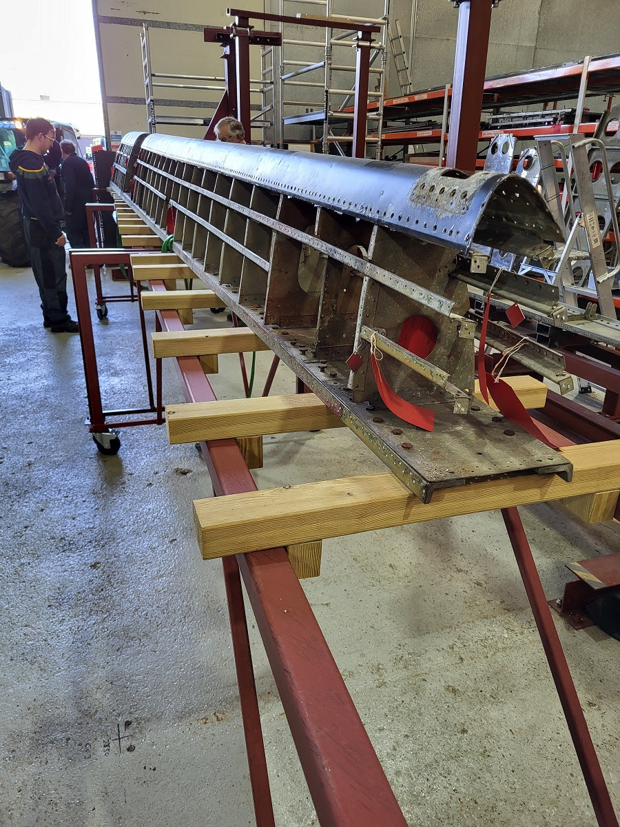 The front spar leading edge assembly.