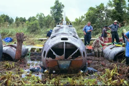 The recovery of Swamp Ghost in 2006 Photo Source AeroArcheology.com