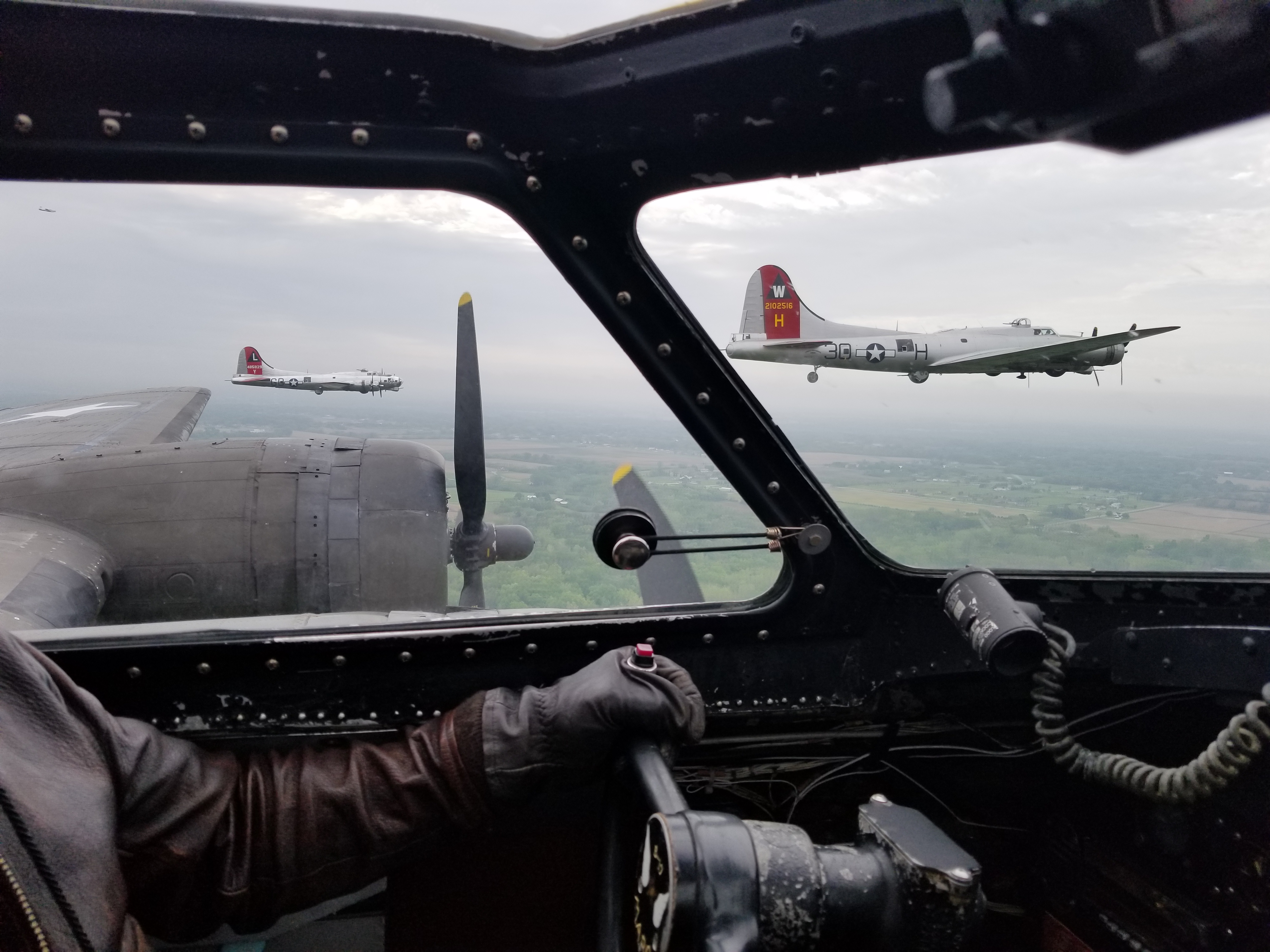 Thom Richard flying B 17 Memphis Belle